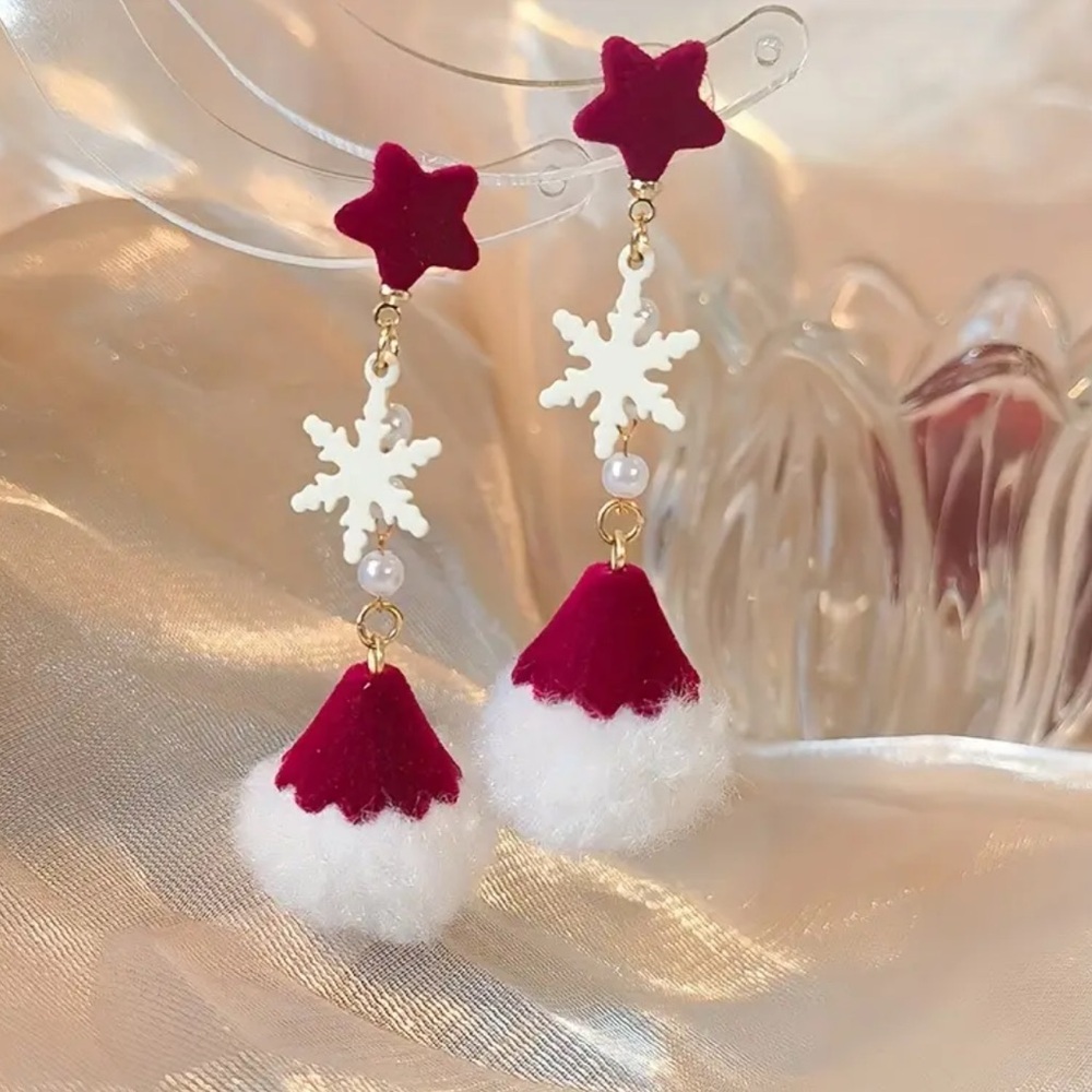 Handmade Pearl Dangling Earrings - NEW